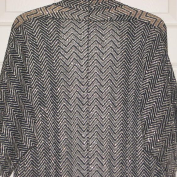 Chicos Size 2 L Open Cardigan Ruana Wrap Sweater Black Gold Metallic Excellent - Picture 9 of 10